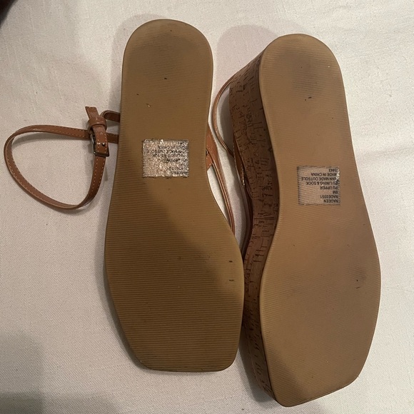 Steve Madden strappy cork wedge - Picture 3 of 3